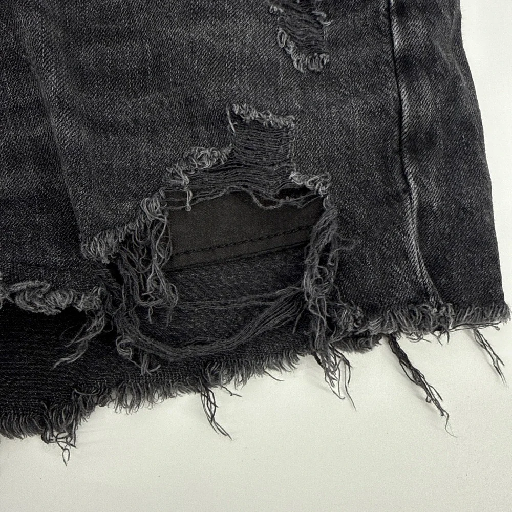 American Eagle Outfitters add edge